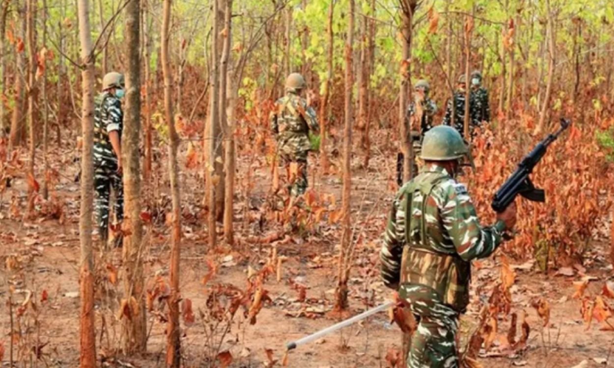 ഛത്തീസ്ഗഡില്‍ ഏറ്റുമുട്ടല്‍; 15 മാവോയിസ്റ്റുകളെ സൈന്യം വധിച്ചു