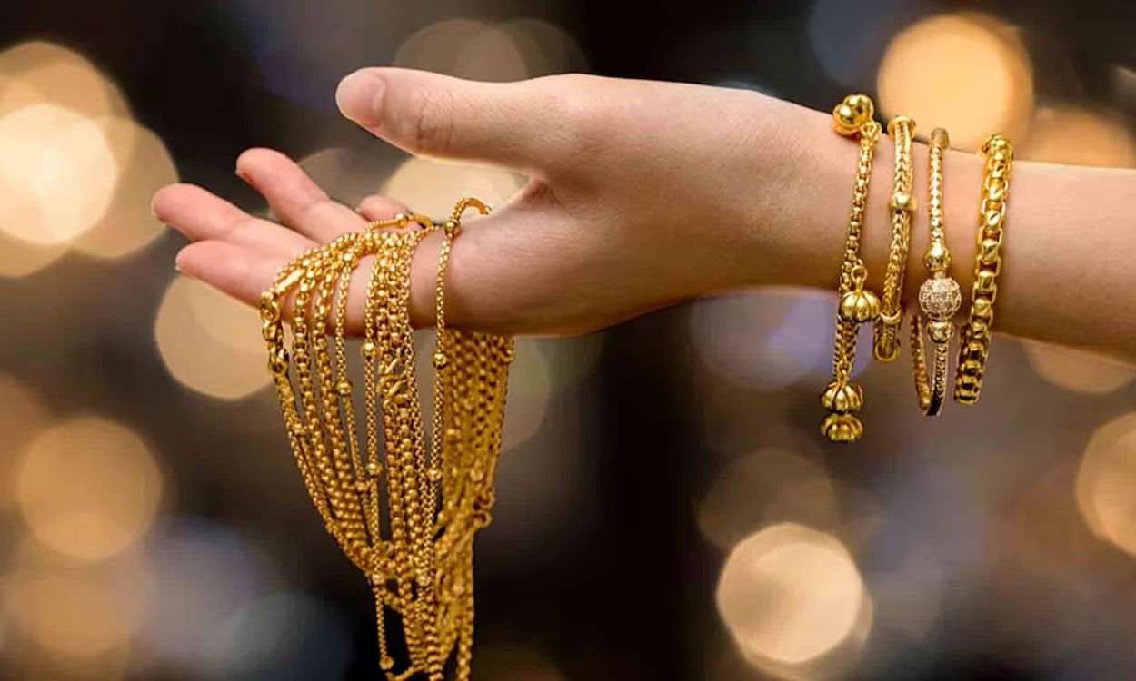 സംസ്ഥാനത്ത് സ്വര്‍ണവിലയില്‍ ഇന്നും ഇടിവ്; നാലുദിവസത്തിനിടെ കുറഞ്ഞത് 2200 രൂപ