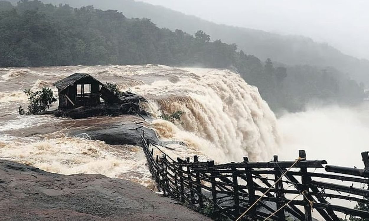 അതിരപ്പിള്ളി പദ്ധതി പുനരുജ്ജീവിപ്പിക്കാന്‍ കെഎസ്ഇബി; പഠനസമിതിയെ നിയോഗിച്ചു
