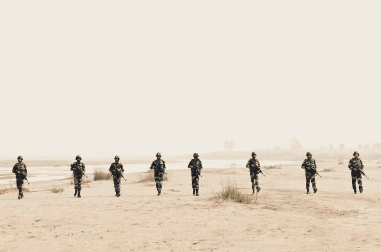 രാജസ്ഥാന്‍ അതിര്‍ത്തിയില്‍ അതീവജാഗ്രത; സര്‍ക്കാര്‍ ജീവനക്കാരുടെ അവധി റദ്ദാക്കി