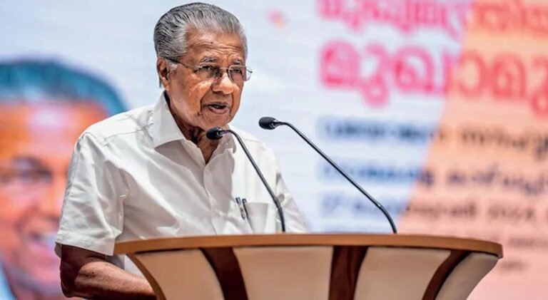 സ്വരാജ് ക്ലീൻ ഇമേജുള്ള നേതാവ്, ആരുടെ മുന്നിലും തല ഉയർത്തി നിന്ന് വോട്ട് ചോദിക്കാൻ പറ്റും: മുഖ്യമന്ത്രി