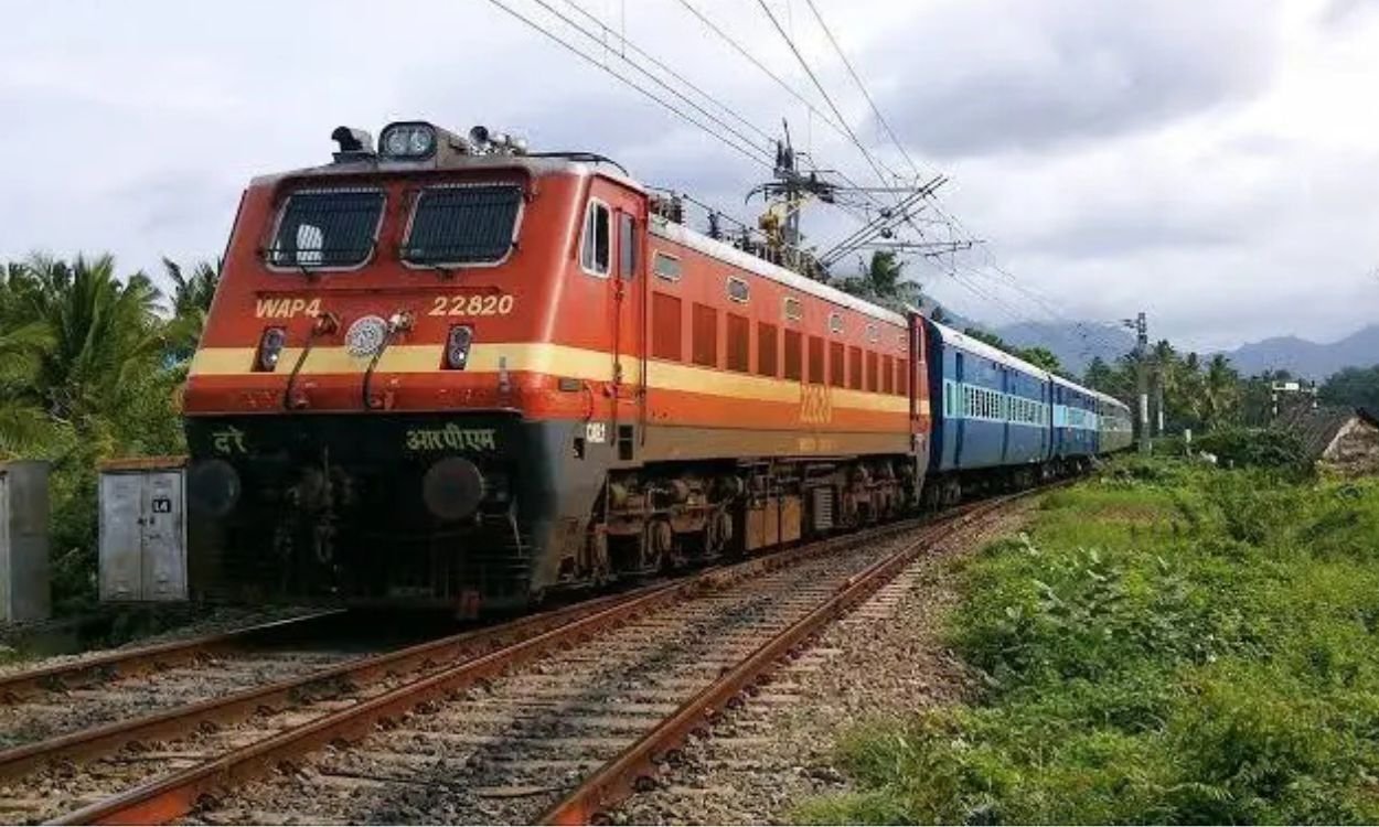 യാത്രക്കാര്‍ക്ക് തിരിച്ചറിയല്‍ രേഖ നിര്‍ബന്ധം: പരിശോധന കര്‍ശനമാക്കി റെയില്‍വേ